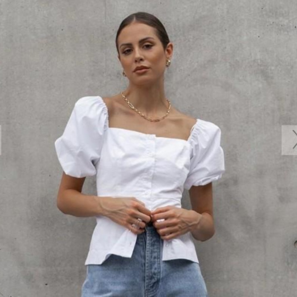 Dissh Rhodes white poplin button up top size US 4/Australian 8. New with tags.